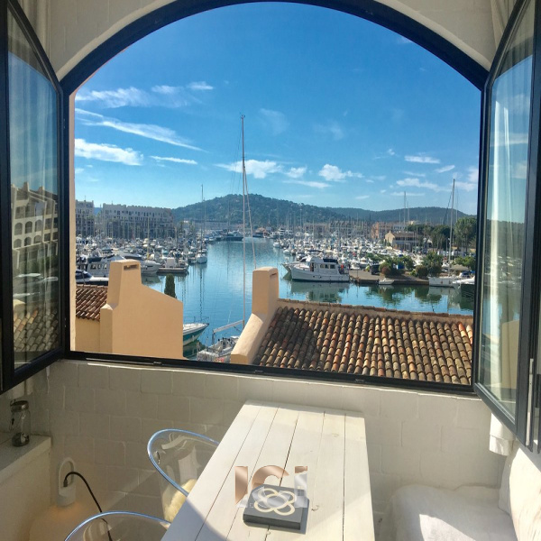 Location de vacances Studio LES MARINES DE COGOLIN 83310